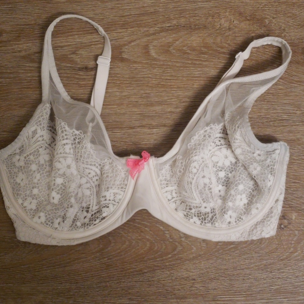 Body by Victoria Victoria's Secret Unlined Bra